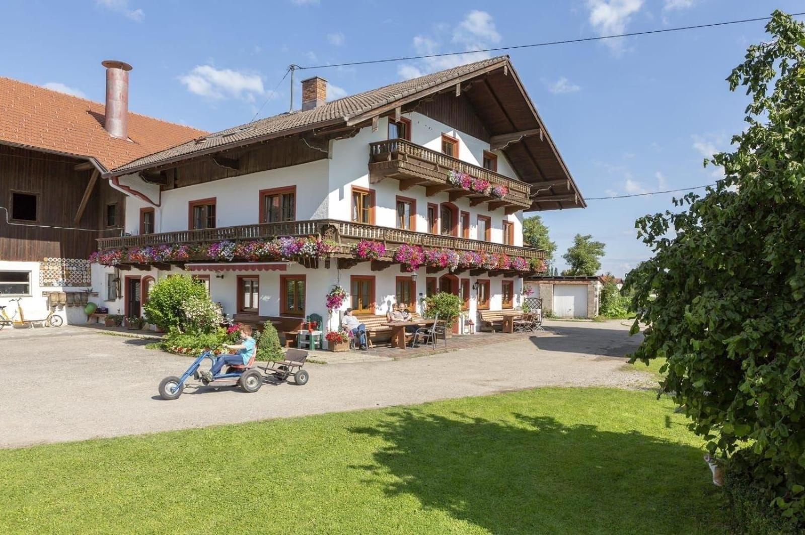 Appartement In Uebersee Mit Garten Und Grill Esterno foto